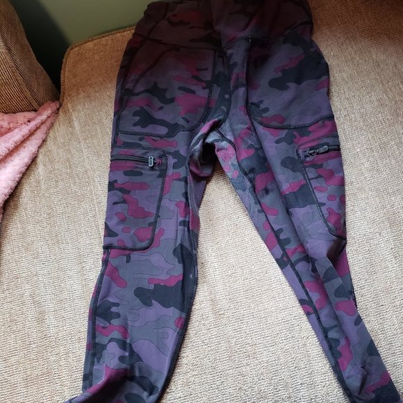 Torrid Happy Camper Full Length Active Legging With Cargo Pocket 1 - Picture 2 of 4